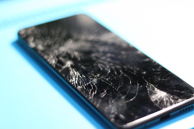 Cracked phone screen repair